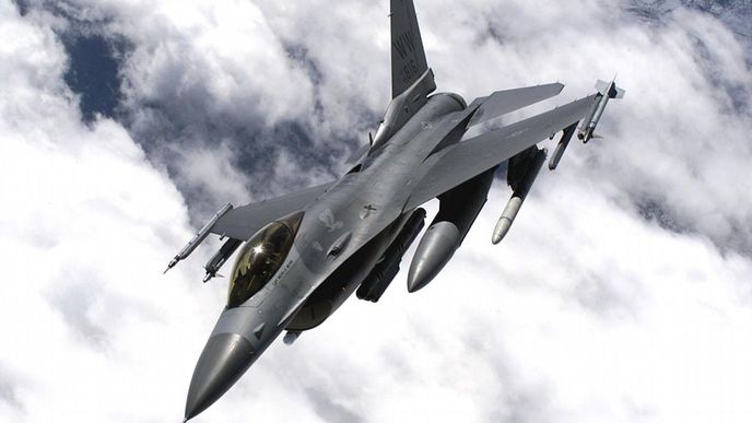 stíhačka F-16