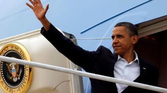 Obama startuje kampaň: v černém autobusu vyrazil za voliči