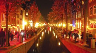 Amsterdamští obchodníci chtějí vyhnat prostitutky a ovládnout lukrativní nemovitosti