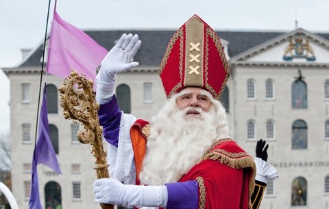 Vydejte se do Amsterodamu: Přijede tam Sinterklaas! 