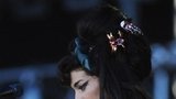 Amy Winehouse: Už zase šňupe!