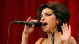 Fetující Amy Winehouse: Doma mě nahání zlý duch!