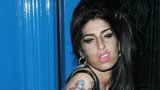 Amy Winehouse vypískali fanoušci, byla totálně namol!