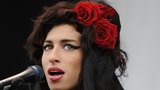 Amy Winehouse (†27) ležela mrtvá 6 hodin v posteli!