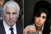 Otec Amy Winehouse (†27): Díky tomu, že umřela, můžu spát