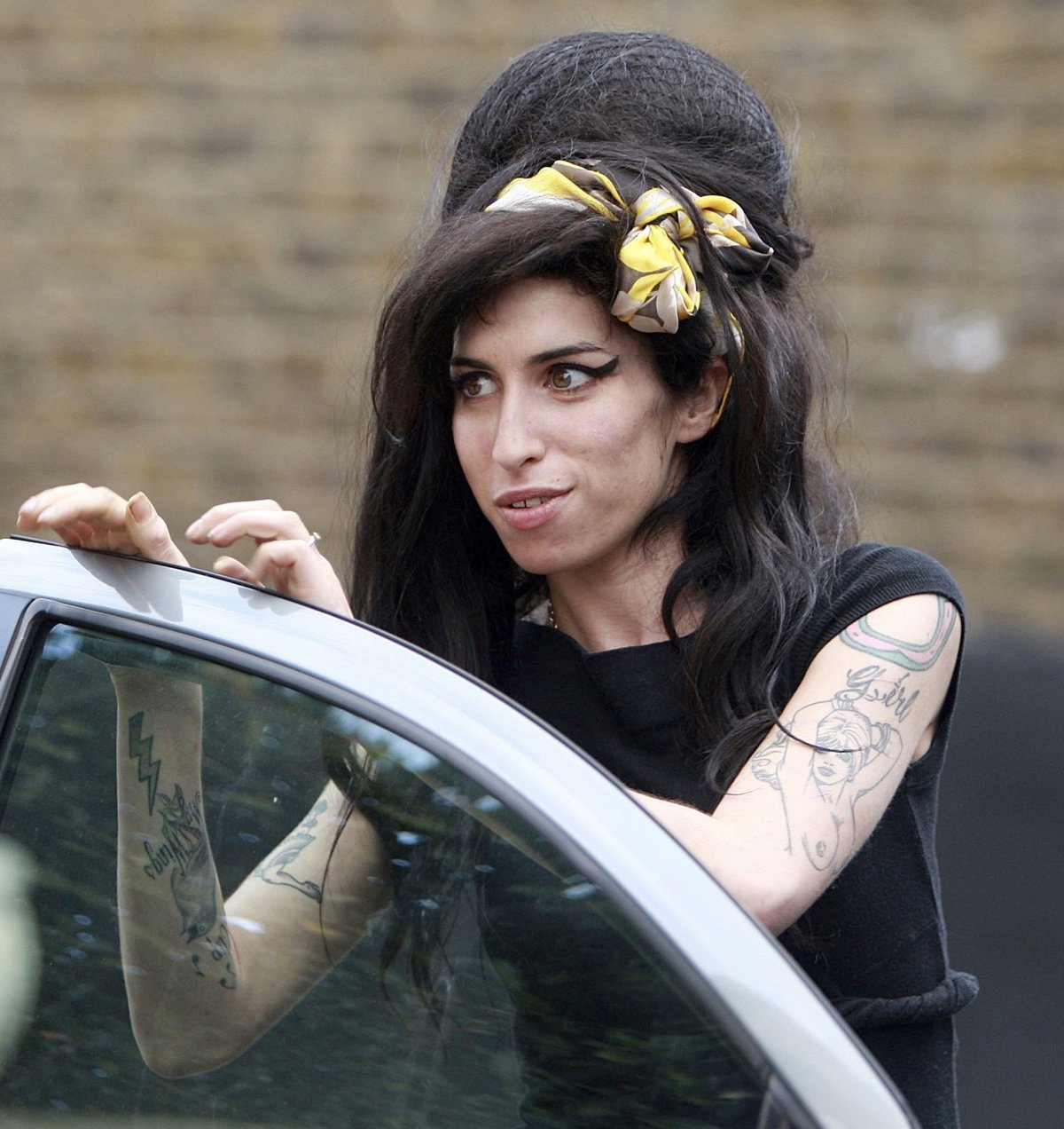 Potetovaná a bohužel již zesnulá. Ikona Amy Winehouse