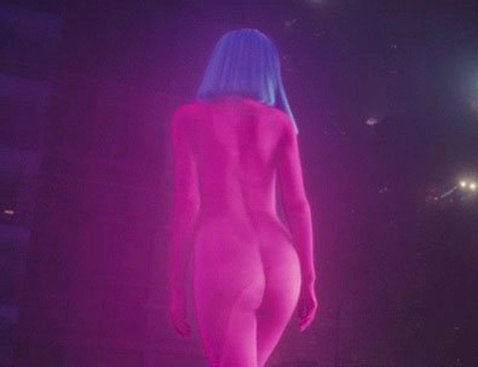 Ana de Armasová ve sci-fi Blade Runner 2049