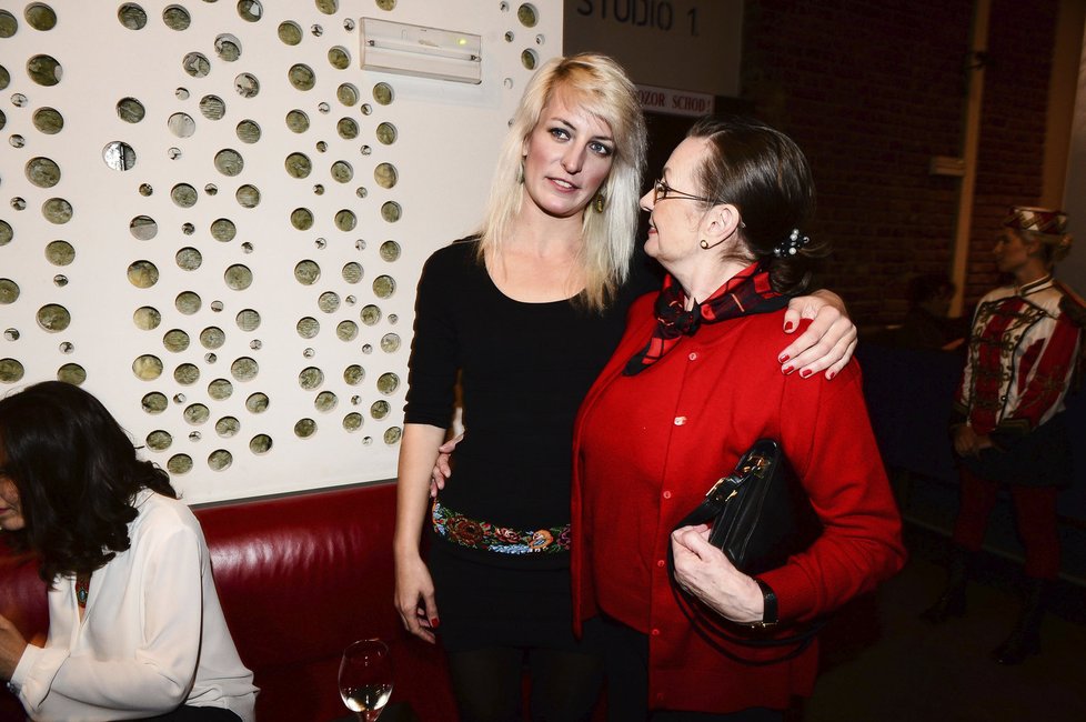 Anna Strach GALERIE: Anna Polívková: Strach o maminku! Nechce jít na operaci | FOTO ...
