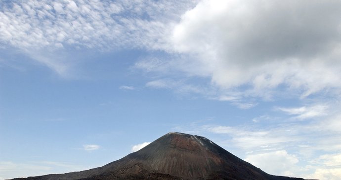 Znovu se probudila indonéská sopka Anak Krakatoa, popel chrlila půl kilometru do výšky