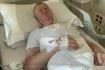 Anatolij Čubajs leží částečně paralyzovaný v italské nemocnici