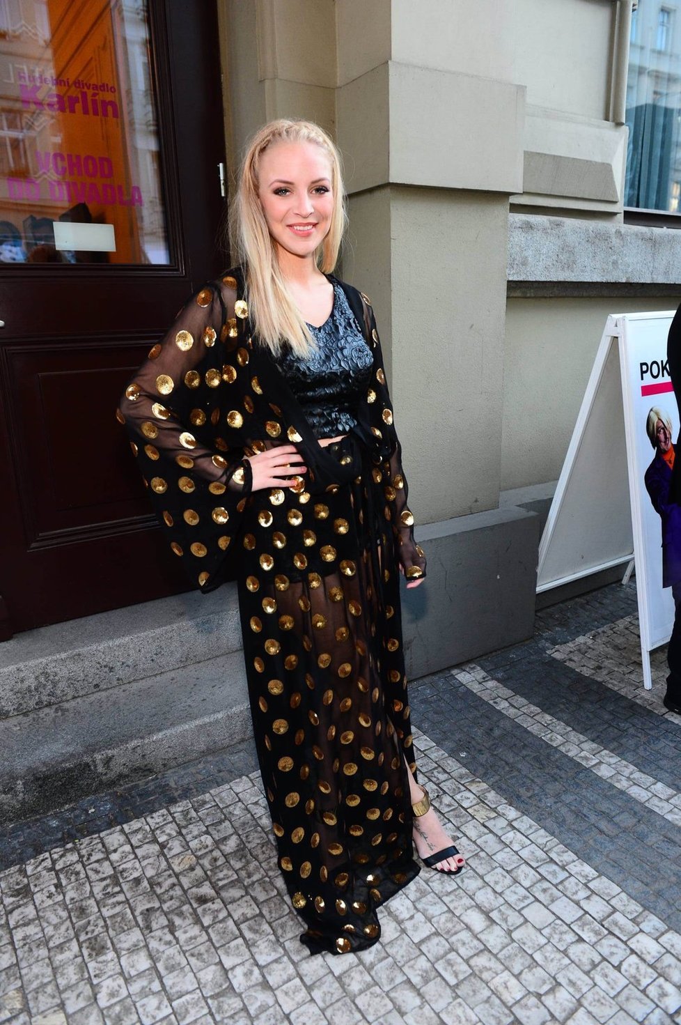 Zlatem poseté šaty předvedla Markéta Konvičková.