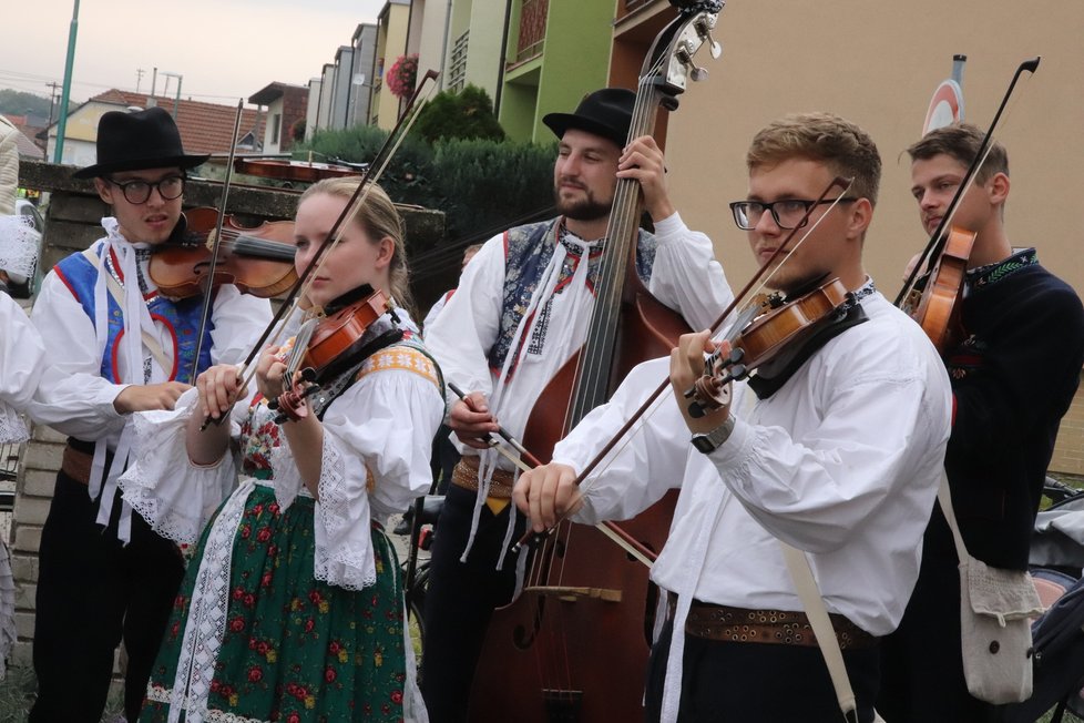 K hodům ve Veselí nad Moravou tradičně patří i lidová muzika.