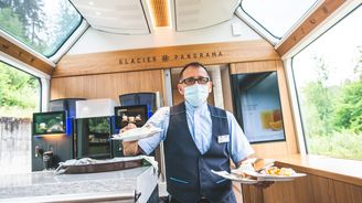 Cesta jako cíl: Švýcarské vlaky nabízejí jedinečné vyhlídky i gastronomické zážitky