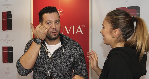 Michal Kavalčík a Andrea Bezděková na veletrhu kosmetiky