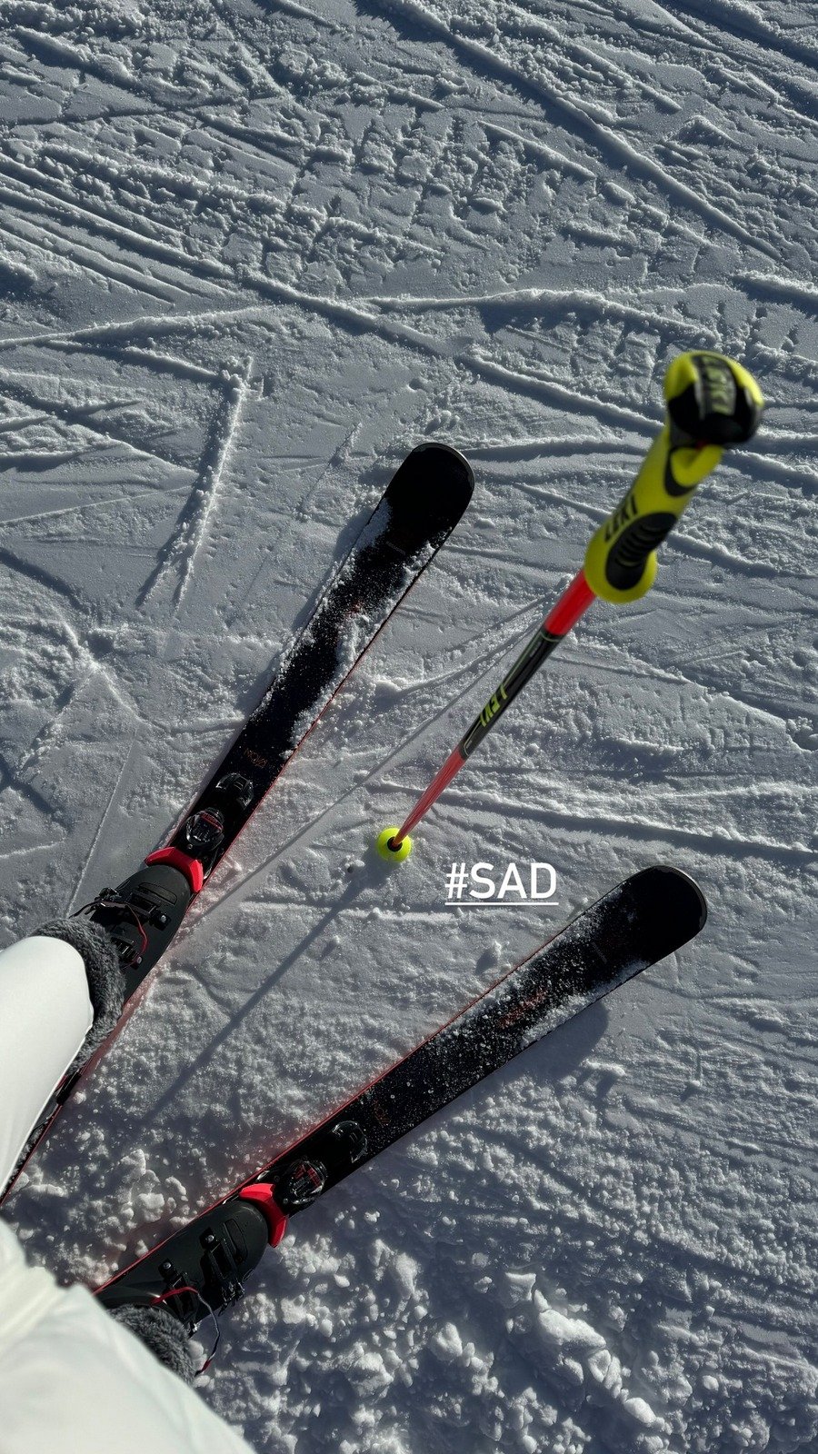 Andrea Bezděková na lyžovačce v Alpách ztratila hůlku.