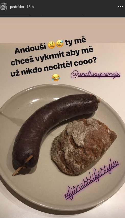 Snaží se Andrea Pomeje svého svalovce vykrmit?