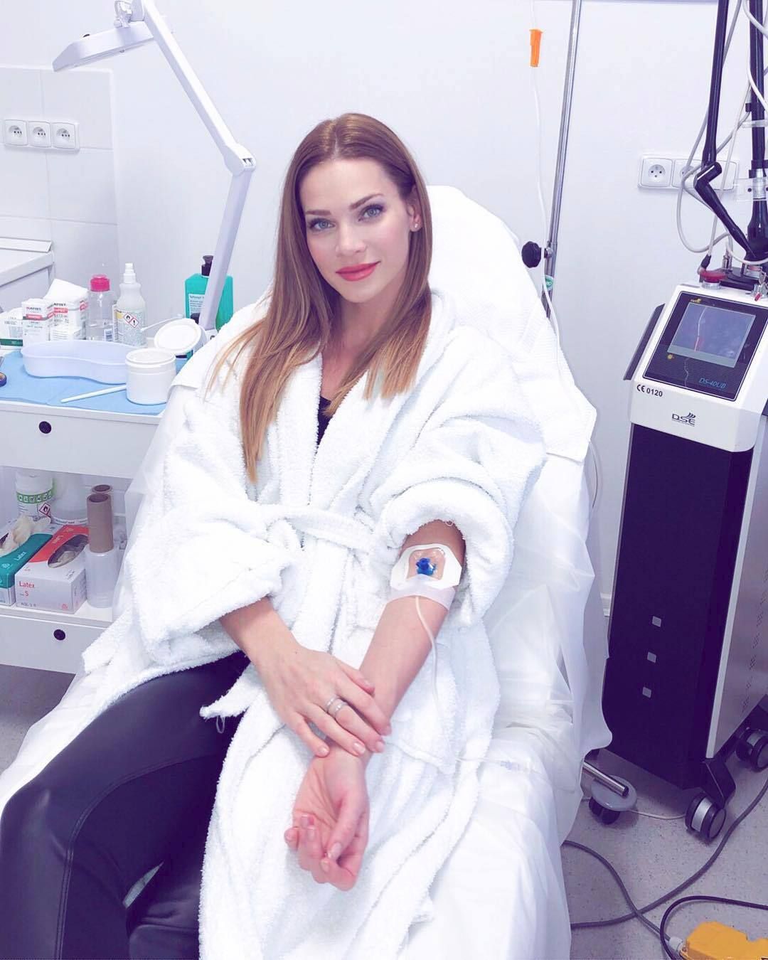 Andrea Verešová teď propaguje vitamínové transfúze