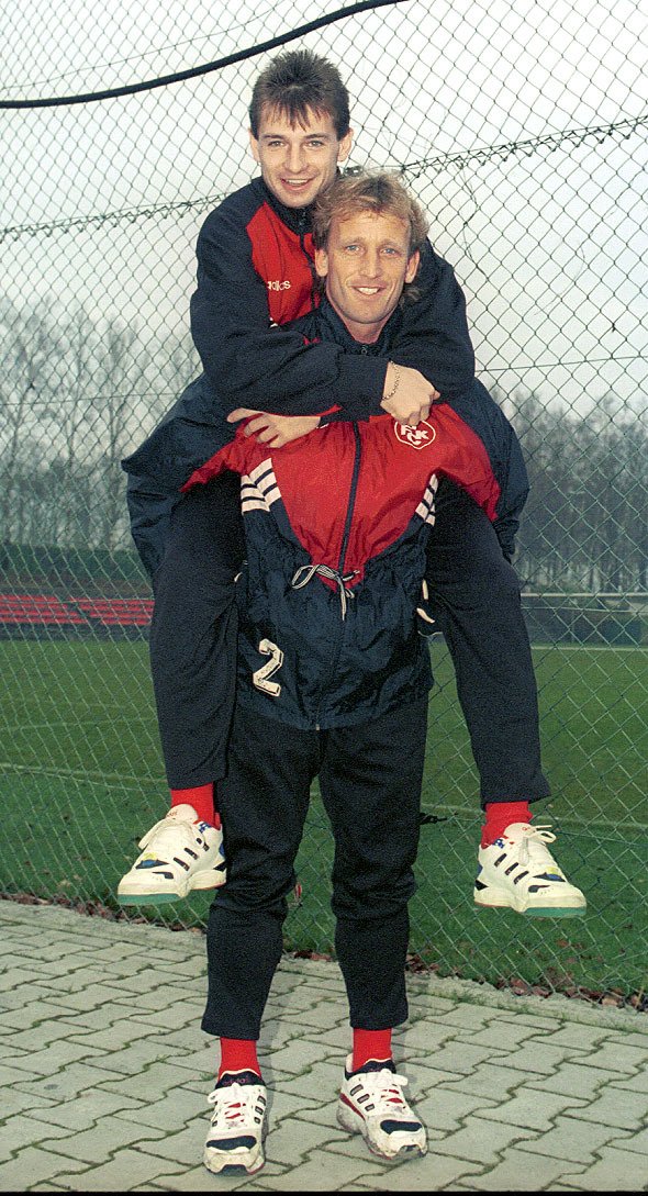 Bývalý německý reprezentant Andreas Brehme se postaral o solidní trapas. Na snímku s Pavlem Kukou