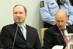 Breivik u soudu požadoval okažité propuštění z vazby. Vraždění dětí byl preventivní útok proti vlastizrádcům