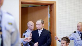 Breivik poprvé dovolil focení v soudní síni.