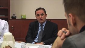 Doktor Andreas Niederbichler lovil milenky na online seznamkách.