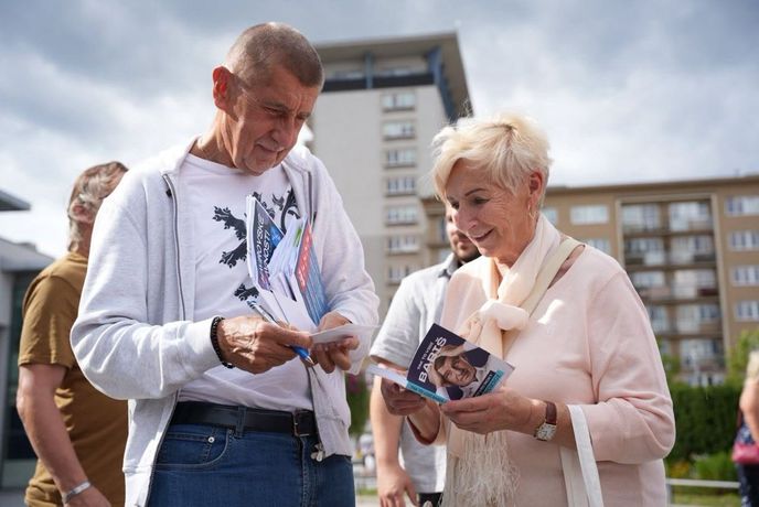 Andrej Babiš a Aleš Juchelka dělali kampaň v Havířově (4. 9. 2026). Andrej Babiš a Aleš Juchelka dělali kampaň v Havířově (4. 9. 2026).