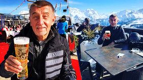 Babiš v Alpách s pivem
