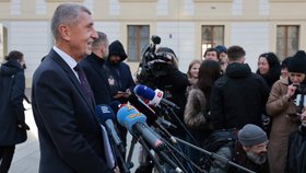 Andrej Babiš svou schůzku s Petrem Pavlem komentoval jen krátce (12. 11. 2025).