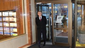 Babiš čeká na Karla Nawrockeho v Hiltonu, 24.11.2025