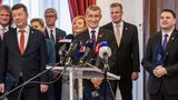 ANO, SPD a Motoristé podepsali koaliční smlouvu: Jména ministrů slibují na konci listopadu