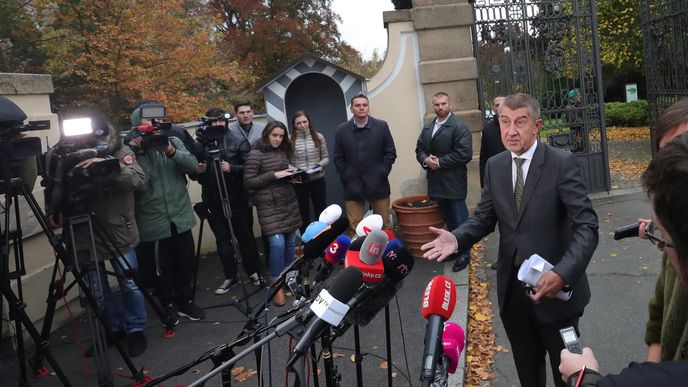 Andrej Babiš (ANO) na povolebních jednáních v Lánech.