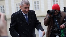 Andrej Babiš po schůzce s prezidentem Petrem Pavlem, kterému předal seznam kandidátů ANO, SPD a Motoristů na ministry (26. 11. 2025)