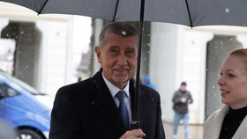 Andrej Babiš po schůzce s prezidentem Petrem Pavlem, kterému předal seznam kandidátů ANO, SPD a Motoristů na ministry (26. 11. 2025)