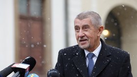 Andrej Babiš po schůzce s prezidentem Petrem Pavlem, kterému předal seznam kandidátů ANO, SPD a Motoristů na ministry (26. 11. 2025)