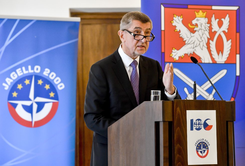 Andrej Babiš (ANO) se na Hradě zúčastnil bezpečnostní konference (1. 11. 2018).