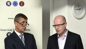 Andrej Babiš a Bohuslav Sobotka: Přestřelka šest měsíců před volbami