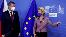 Premiér Andrej Babiš se šéfkou Evropské komise Ursulou von der Leynovou v Bruselu (15.10.2020)
