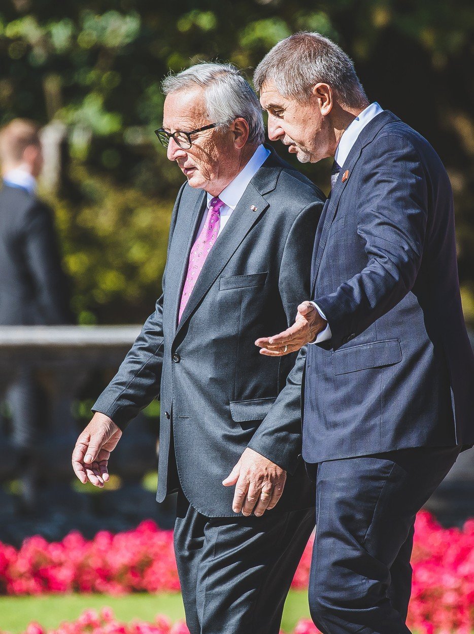 Český premiér Andrej Babiš a šéf Evropské komise Jean-Claude Juncker