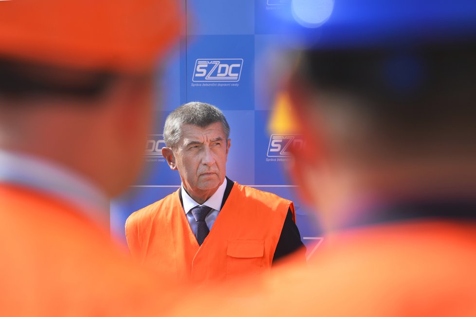 Andrej Babiš vyrazil na dopravní obhlídku s ministrem dopravy Danem Ťokem