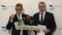 Andrej Babiš se na tiskovce 14.11.2016 zastal ministra dopravy za ANO Dana Ťoka Andrej Babiš se na tiskovce 14.11.2016 zastal ministra dopravy za ANO Dana Ťoka