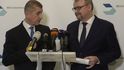 Andrej Babiš se na tiskovce 14.11.2016 zastal ministra dopravy za ANO Dana Ťoka Andrej Babiš se na tiskovce 14.11.2016 zastal ministra dopravy za ANO Dana Ťoka