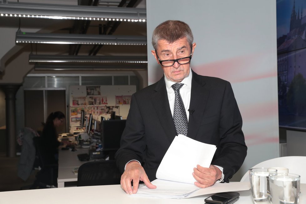 Andrej Babiš ve Studiu Blesku promluvil k demisi vlády (4. 5. 2017).