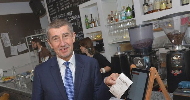 Tornádo udání kvůli EET. Babiš už má 500 hlášení a data z 13,6 milionu účtenek