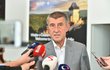 Premiér v demisi Andrej Babiš (ANO) si na svou cestu do Finska poprvé zval svou ženu Moniku