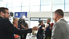 Premiér v demisi Andrej Babiš (ANO) si na svou cestu do Finska poprvé zval svou ženu Moniku