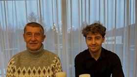 Andrej Babiš (ANO) se synem Frederikem na druhou adventní nedeli (7.12.2025)