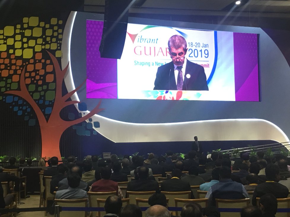 Andrej Babiš vystoupil s projevem na indickém summitu Vibrant Gujarat před tisícovkami delegátů a mnoha státníky (18.1.2019).