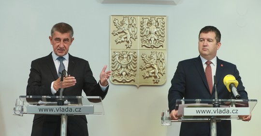 Andrej Babiš (ANO) a Jan Hamáček (ČSSD).