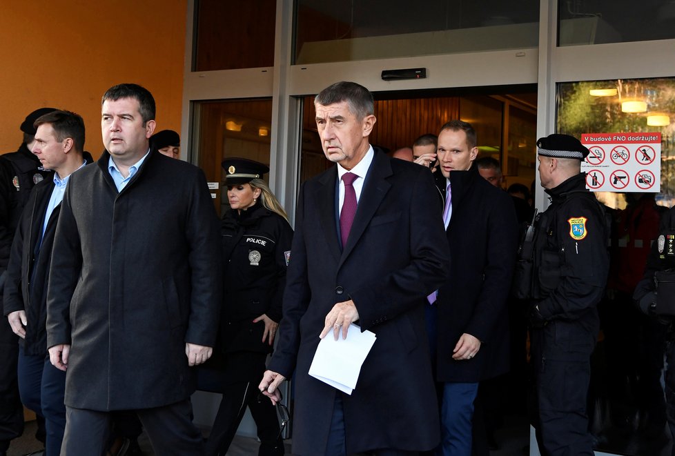 Andrej Babiš (ANO) doplnil Jana Hamáčka (ČSSD) coby představitel vlády v den masakru v ostravské nemocnici zrušil cestu do Estonska (10.12.2019)