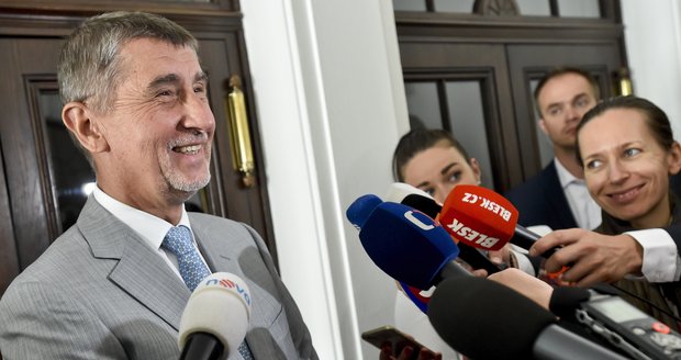 ČSSD zahajuje referendum. Babiš láká její členy: Můžete být s námi úspěšní